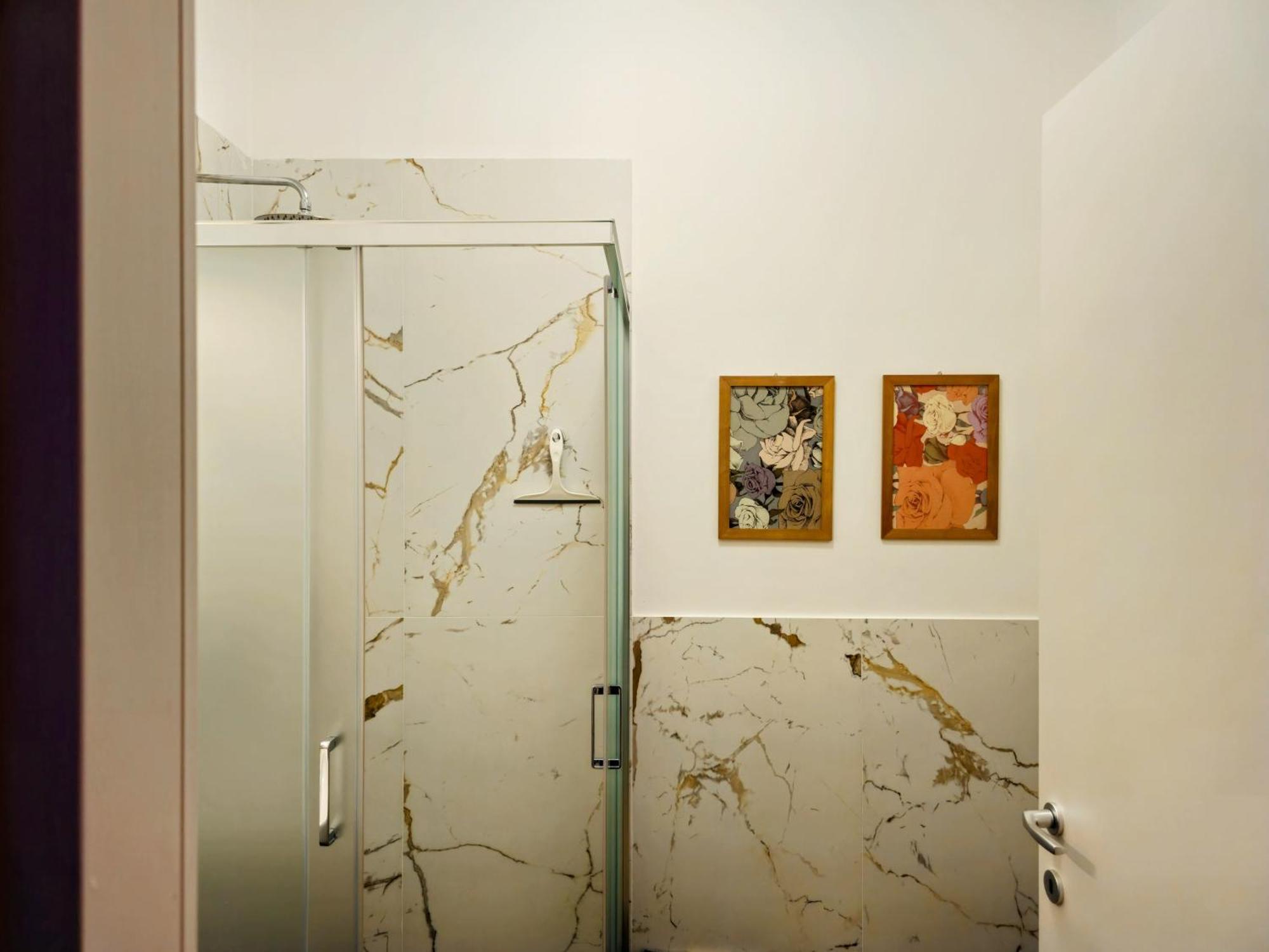 Nuovissimo Appartament - La Marmotta Appartement *