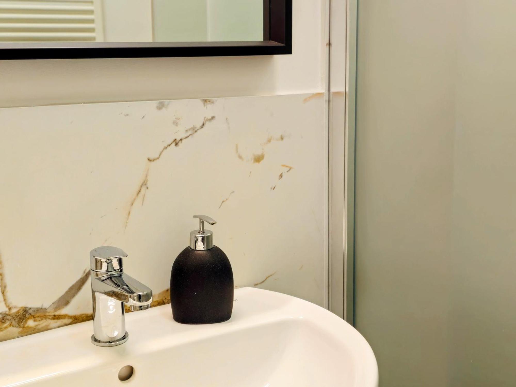 Nuovissimo Appartament - La Marmotta Appartement